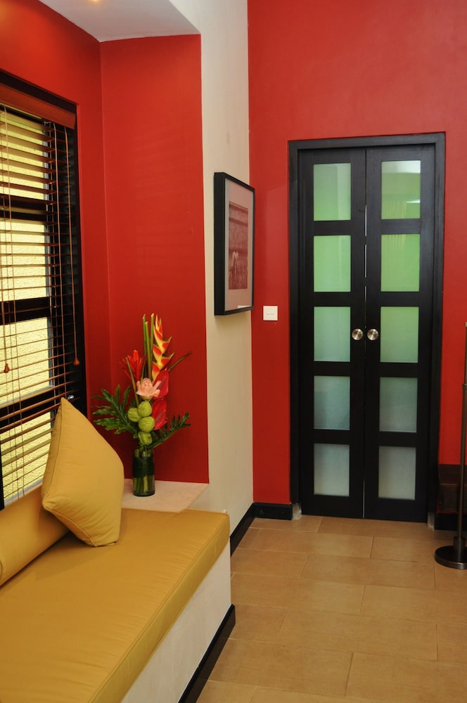 Villa Sabandari 34/50