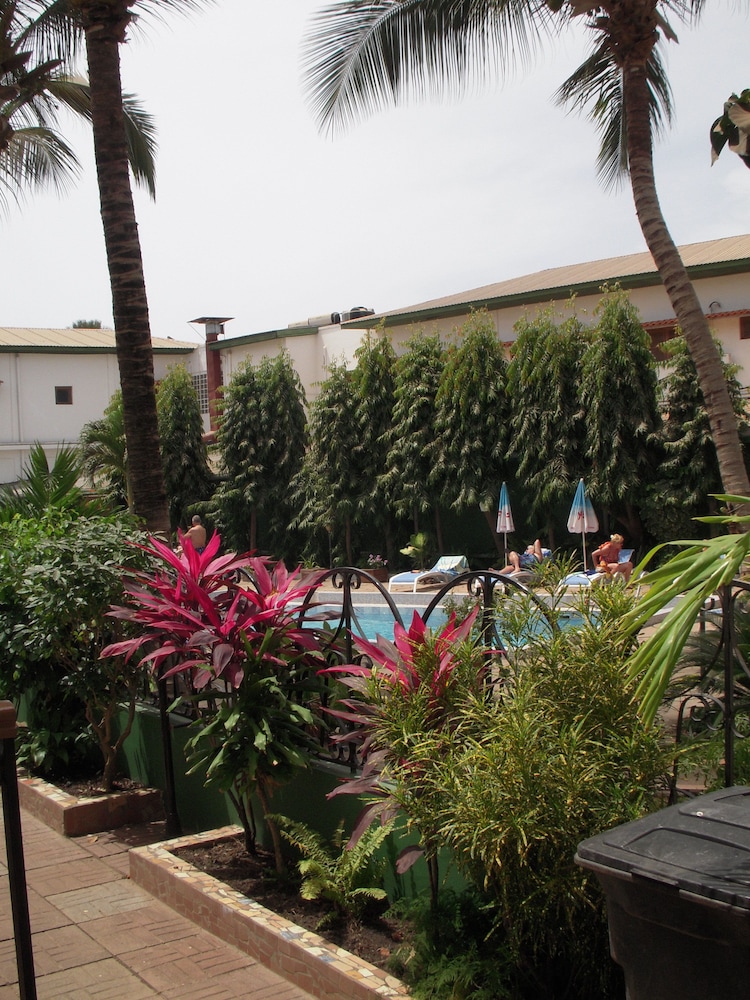 Riyan Apartments 32/42