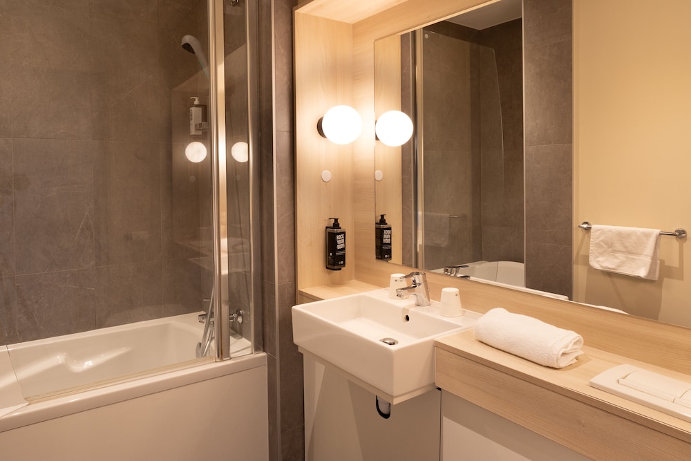 Ibis Douai Dechy 46/48