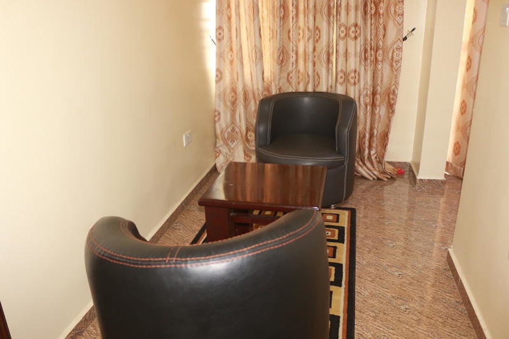 EMROSY HOTELS AND SUITES 33/50