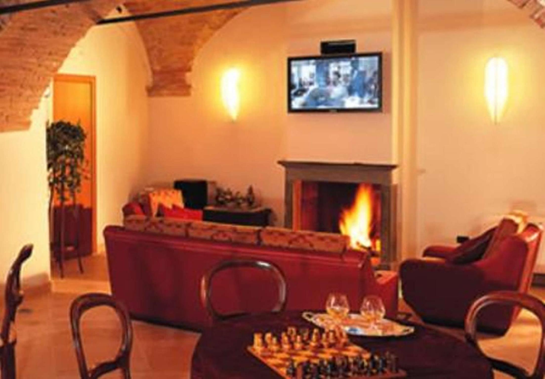 Hotel Italia 31/50