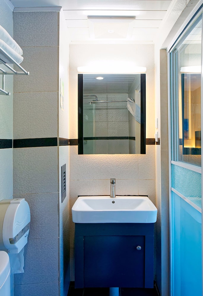 Upland International Youth Hostel 22/67