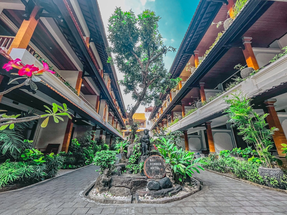 Bali Summer Hotel 3/50