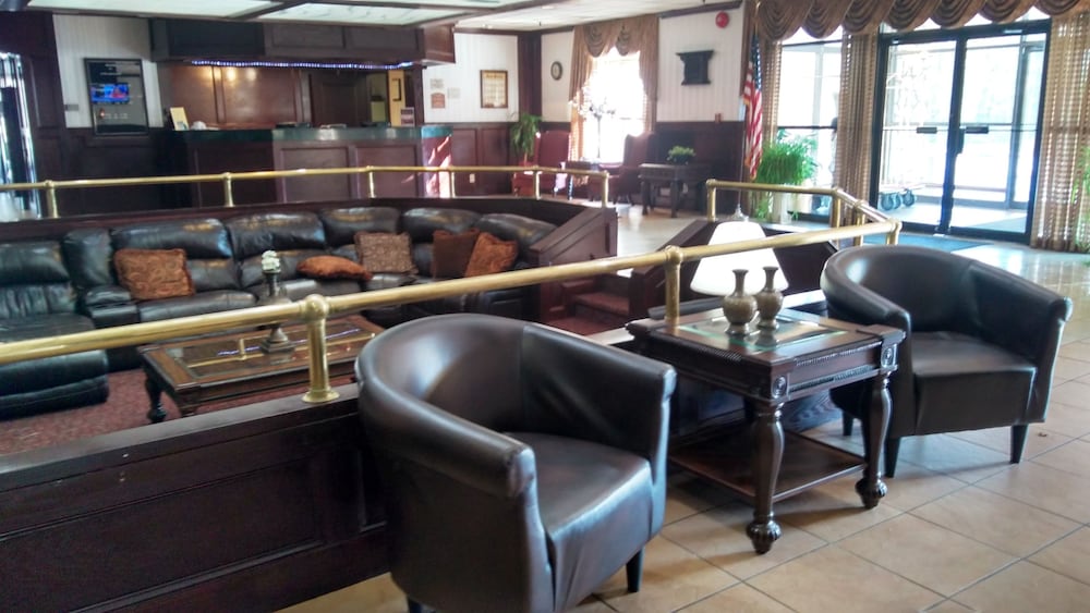 FairBridge Inn & Suites Poconos 17/29