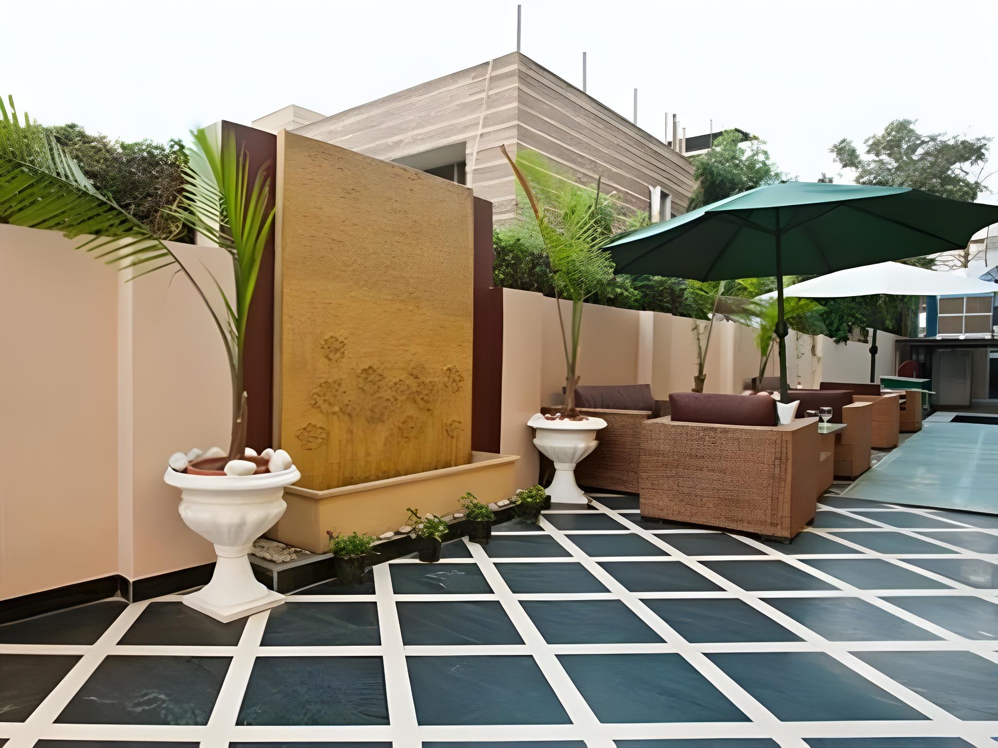 Madhuban Hotel 26/28