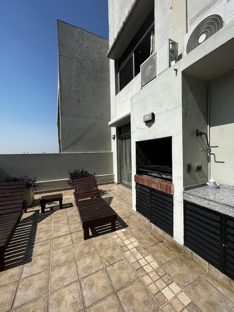 Ayres De Recoleta 46/53