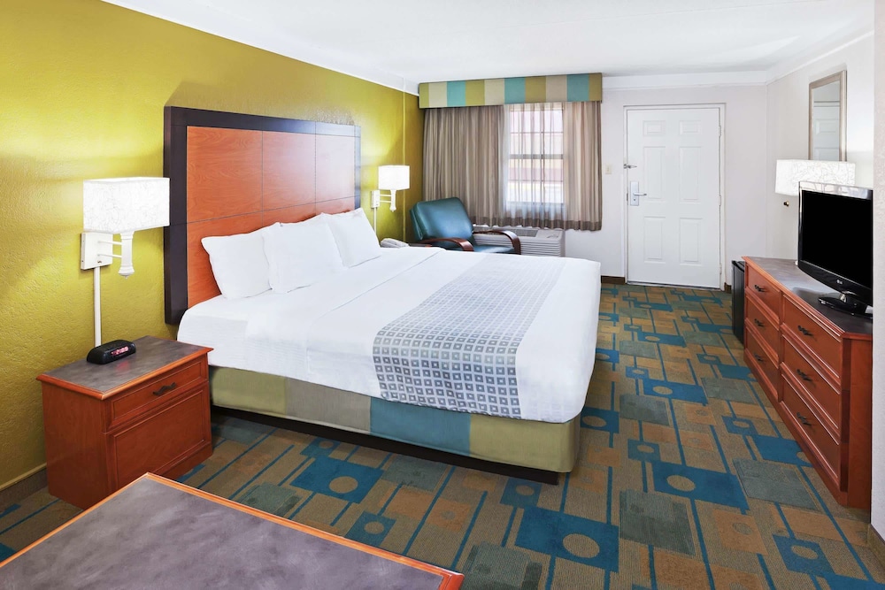 La Quinta Inn by Wyndham Amarillo Mid-City 23/52