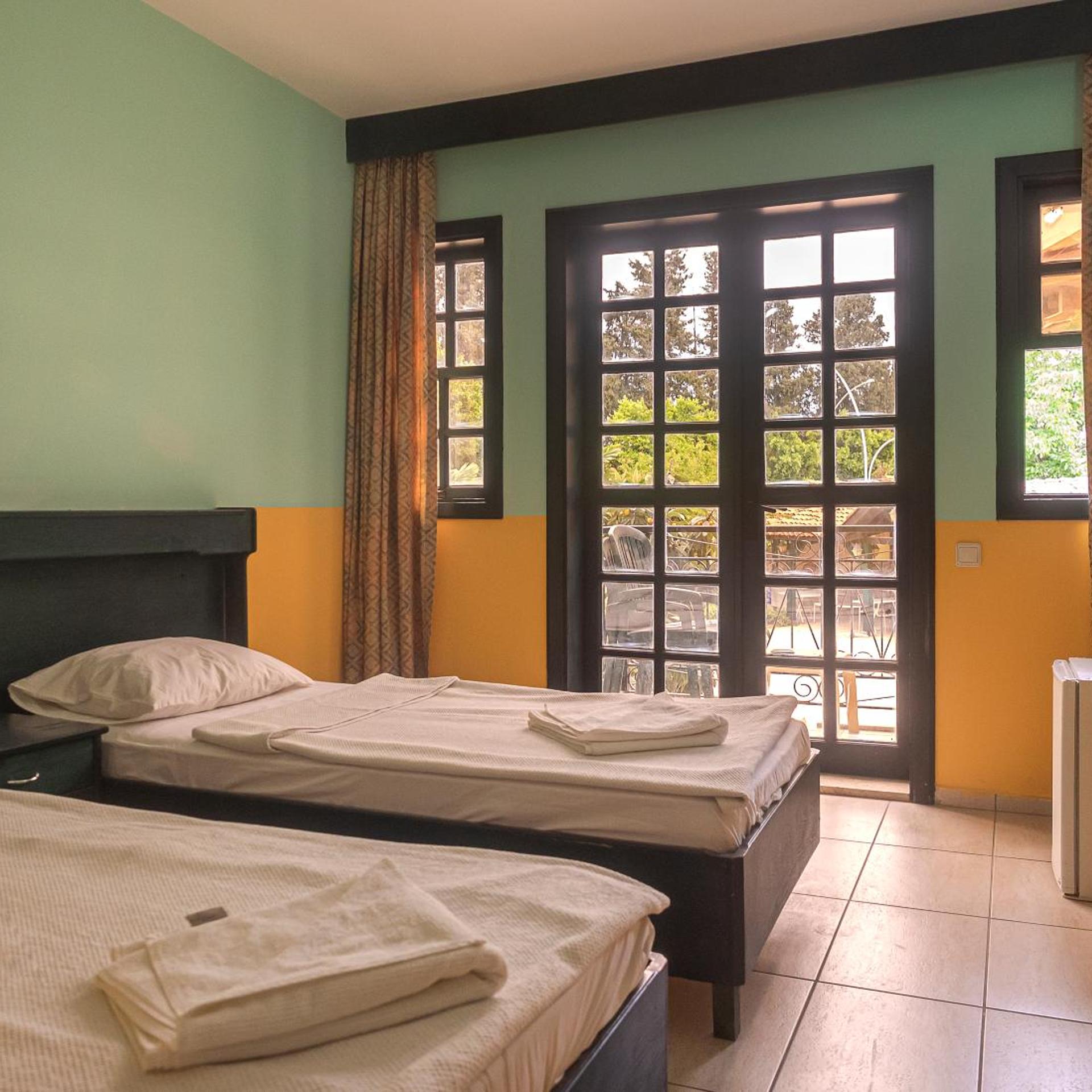Room, Double or Twin Bed