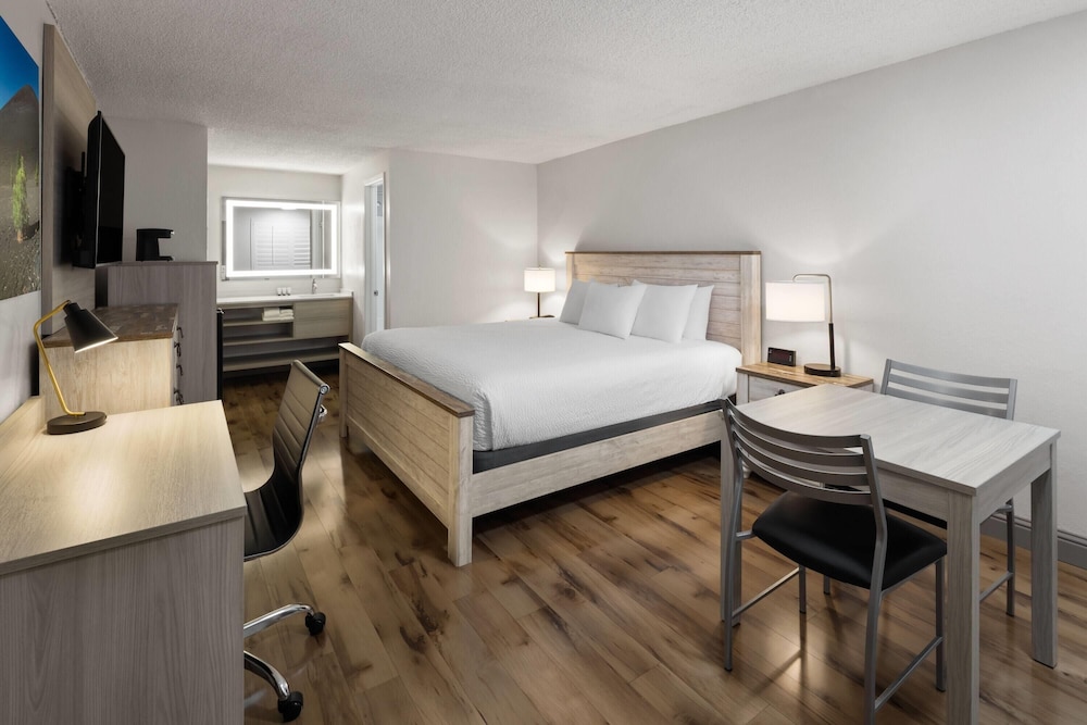 Baymont by Wyndham Susanville 25/50