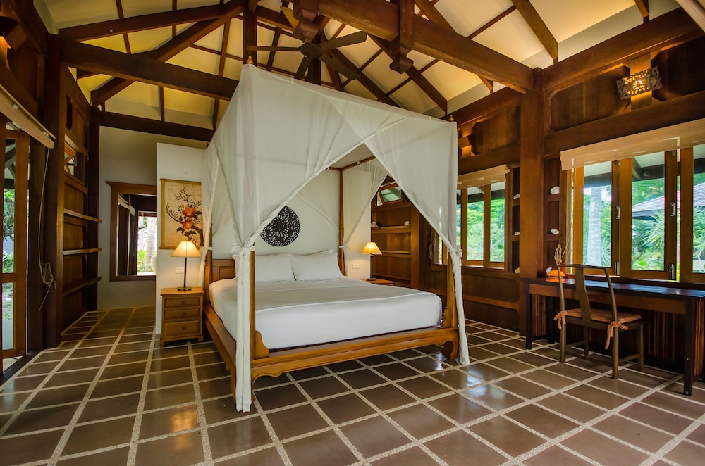 Koh Jum Beach Villas 15/76