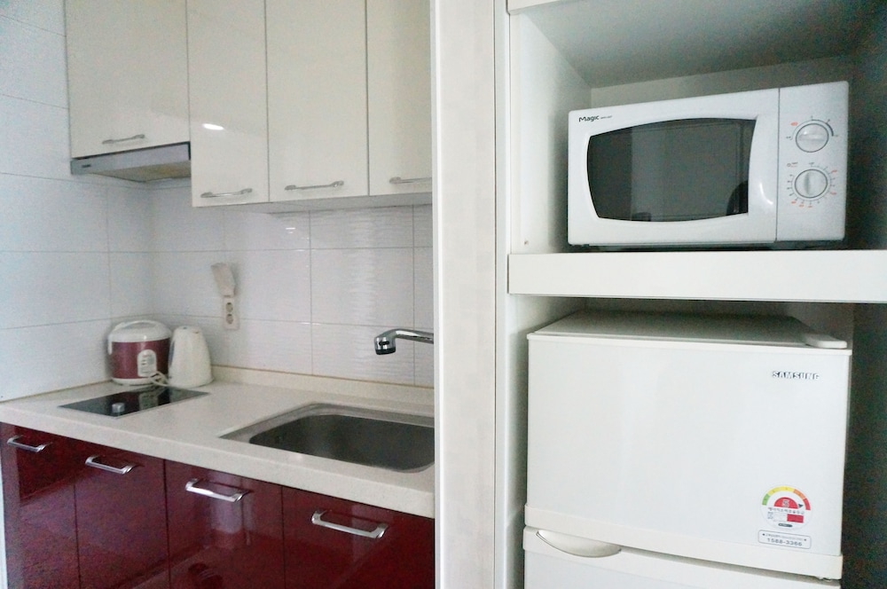 EAN Residence Hotel 16/18