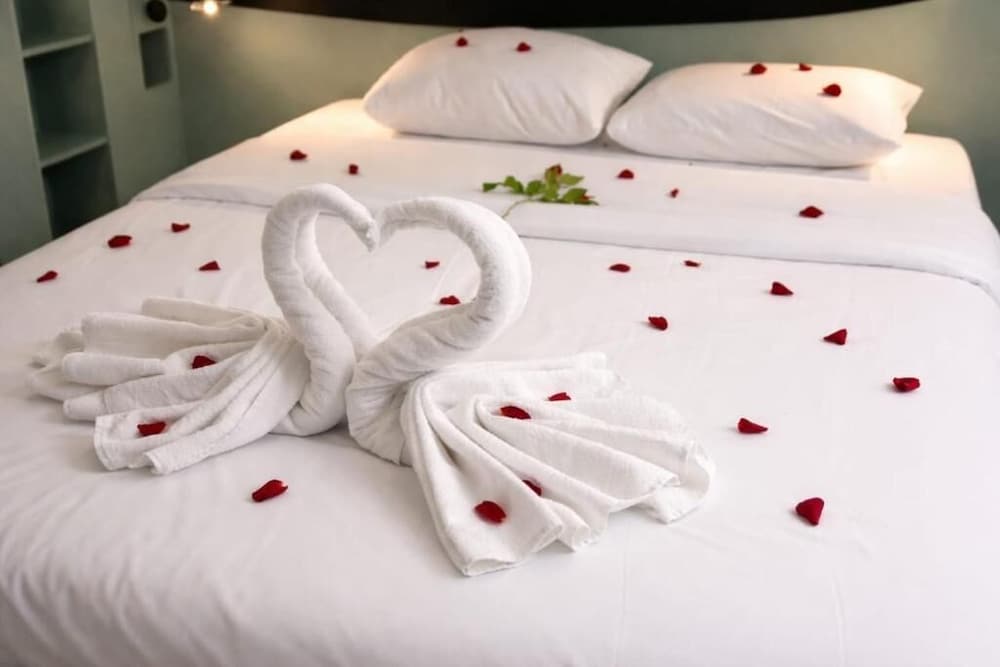 Enzo Hotels Chartres Mainvilliers By Kyriad Direct 14/24