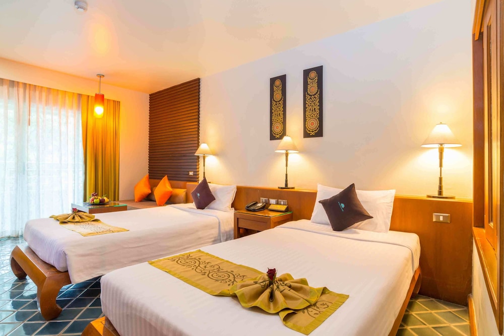 The Royal Paradise Hotel & Spa 16/75