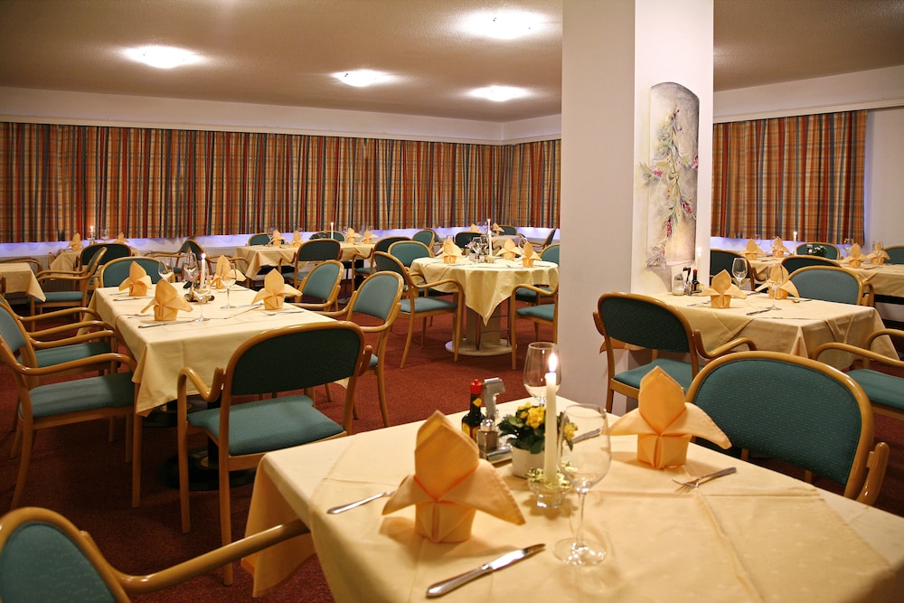 Hotel Schneeberger 58/75