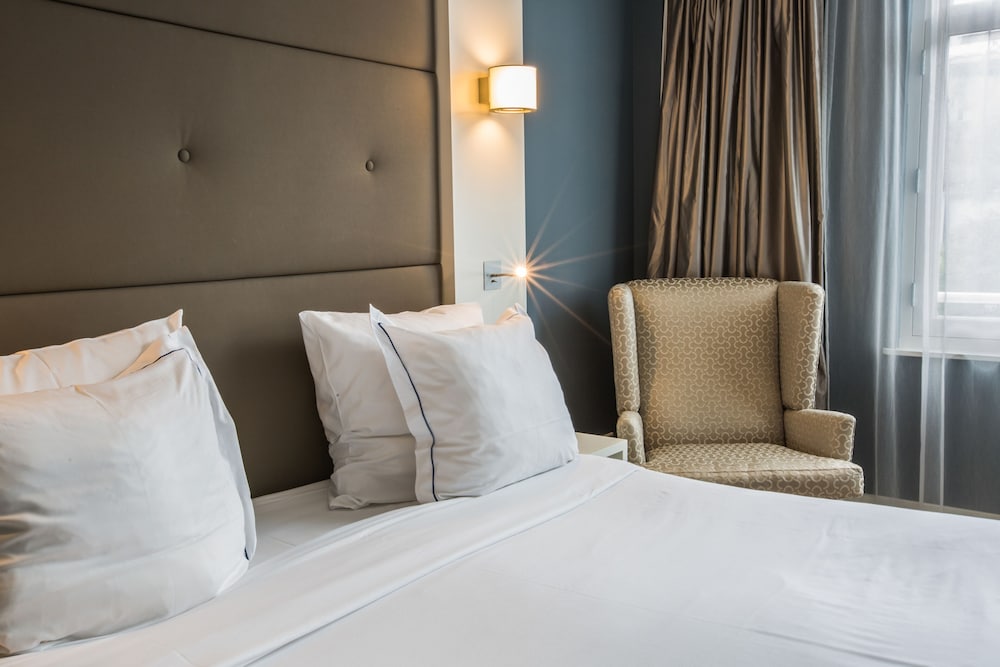 Hotel JL No76 48/64