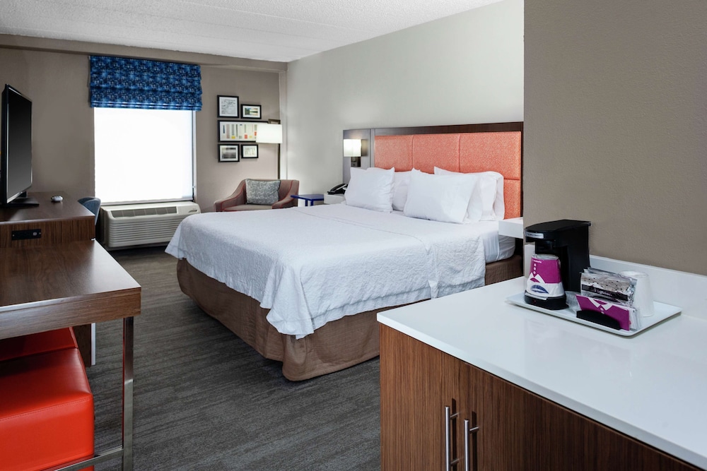 Hampton Inn Woodbridge 15/58