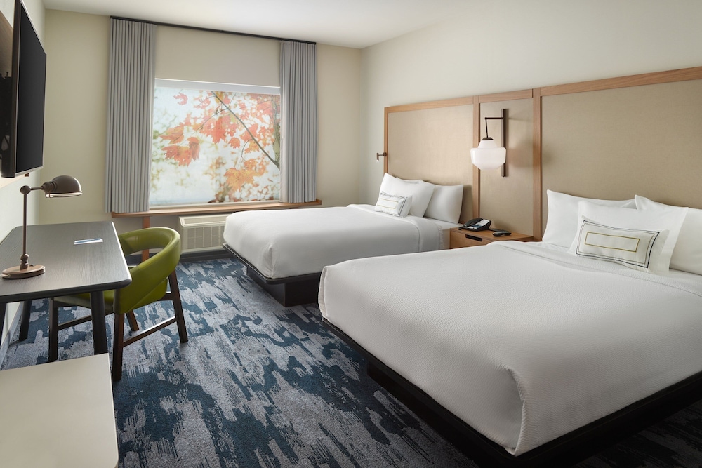 Fairfield Inn & Suites by Marriott Locust Grove I-75 South 5/22