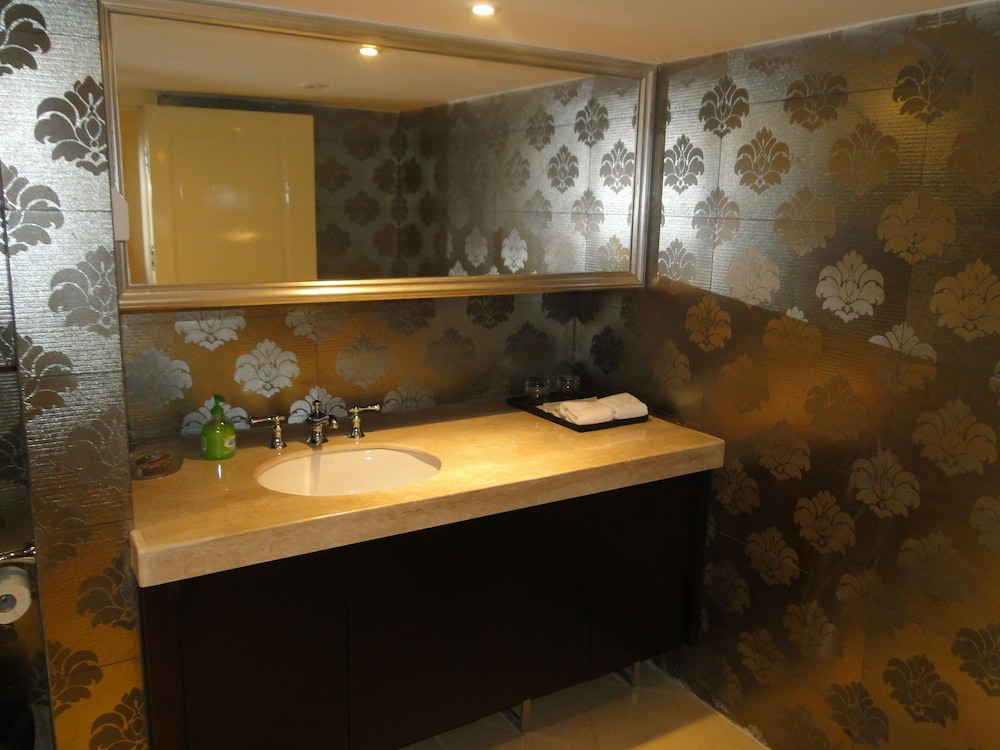 Guangzhou Grand View Golden Palace Apartment 64/65