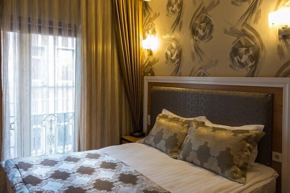 Grand Rosa Hotel 12/42