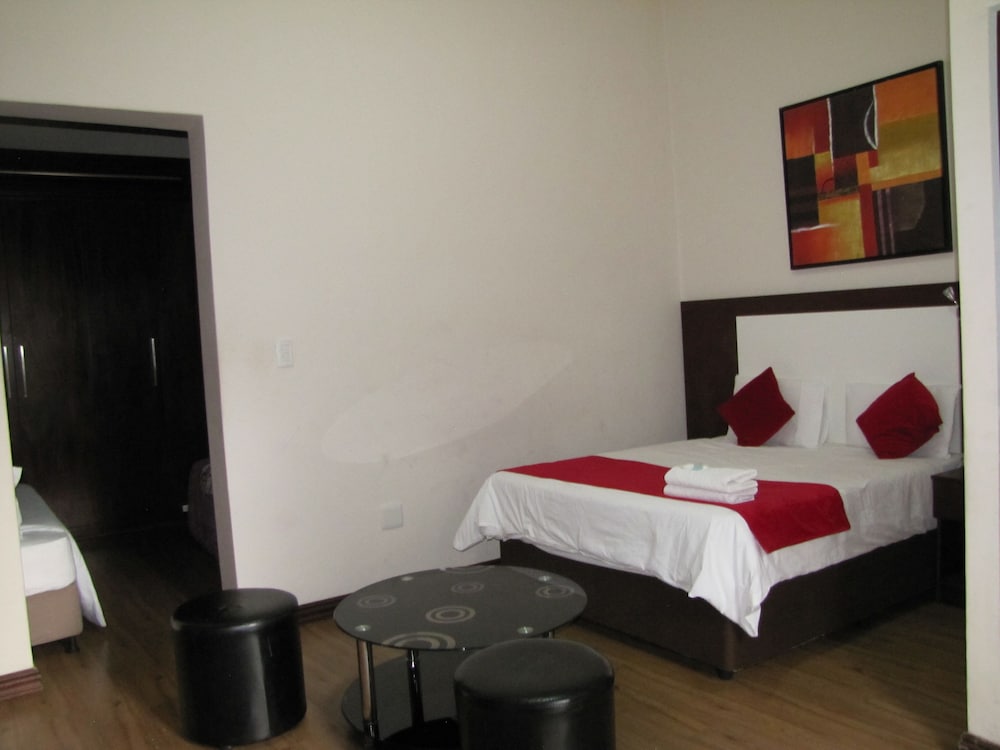 Silver Oak Luxury Accommodation 13/33