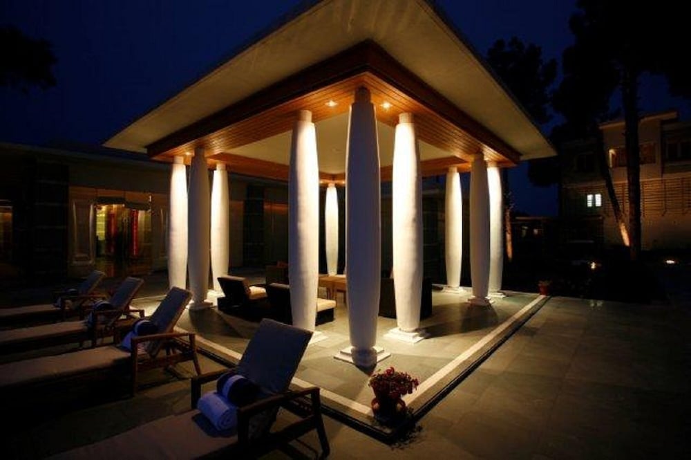 Moksha Himalaya Spa Resort 11/50