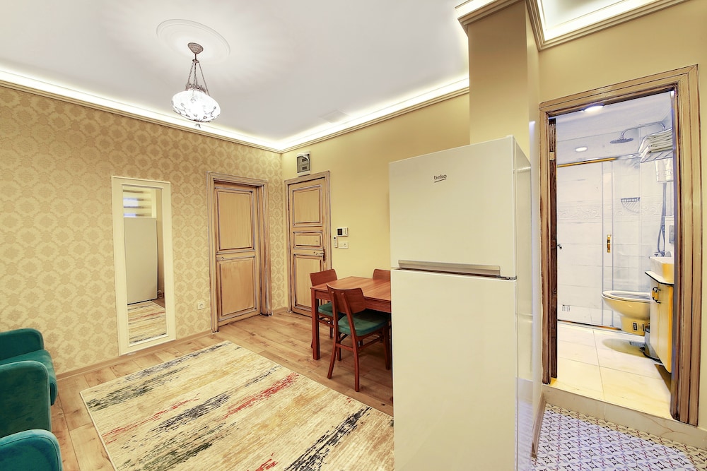 KATELYA HOTEL 10/78