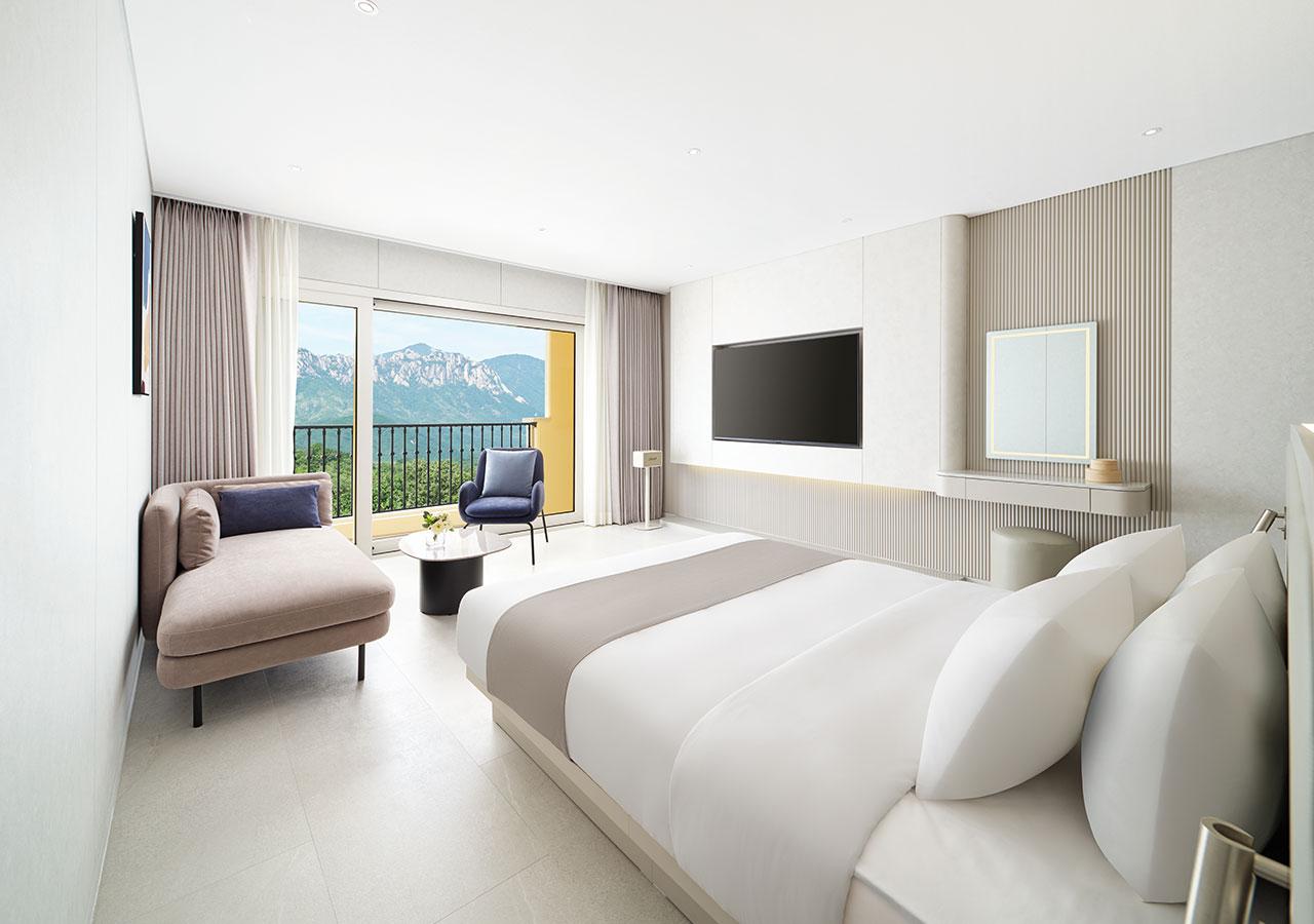 1 BEDROOM, DELUXE
