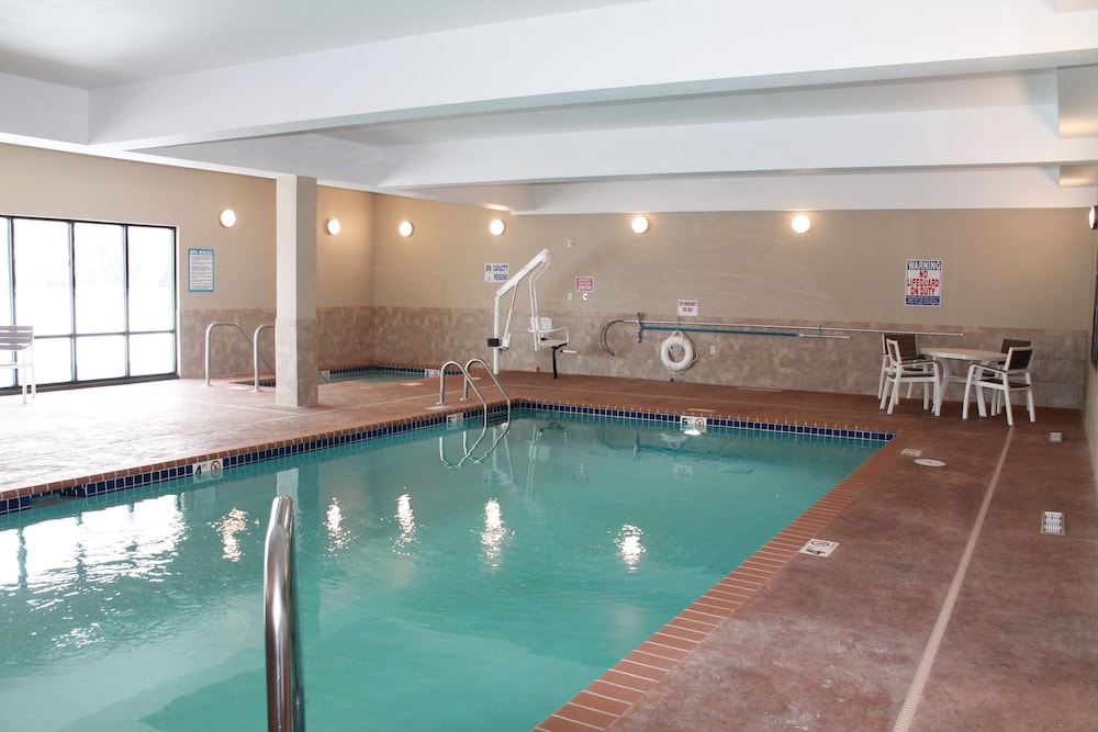 Brookstone Lodge Suites 21/43