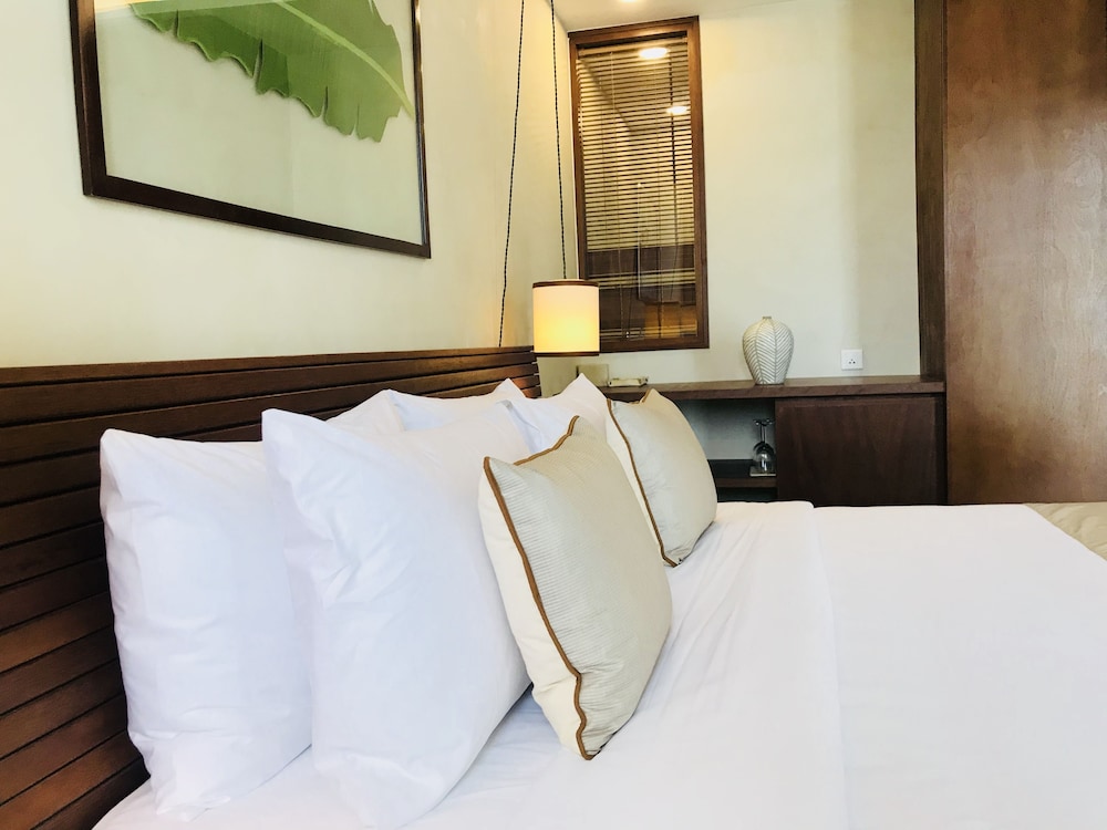 Penh House Hotel 36/74