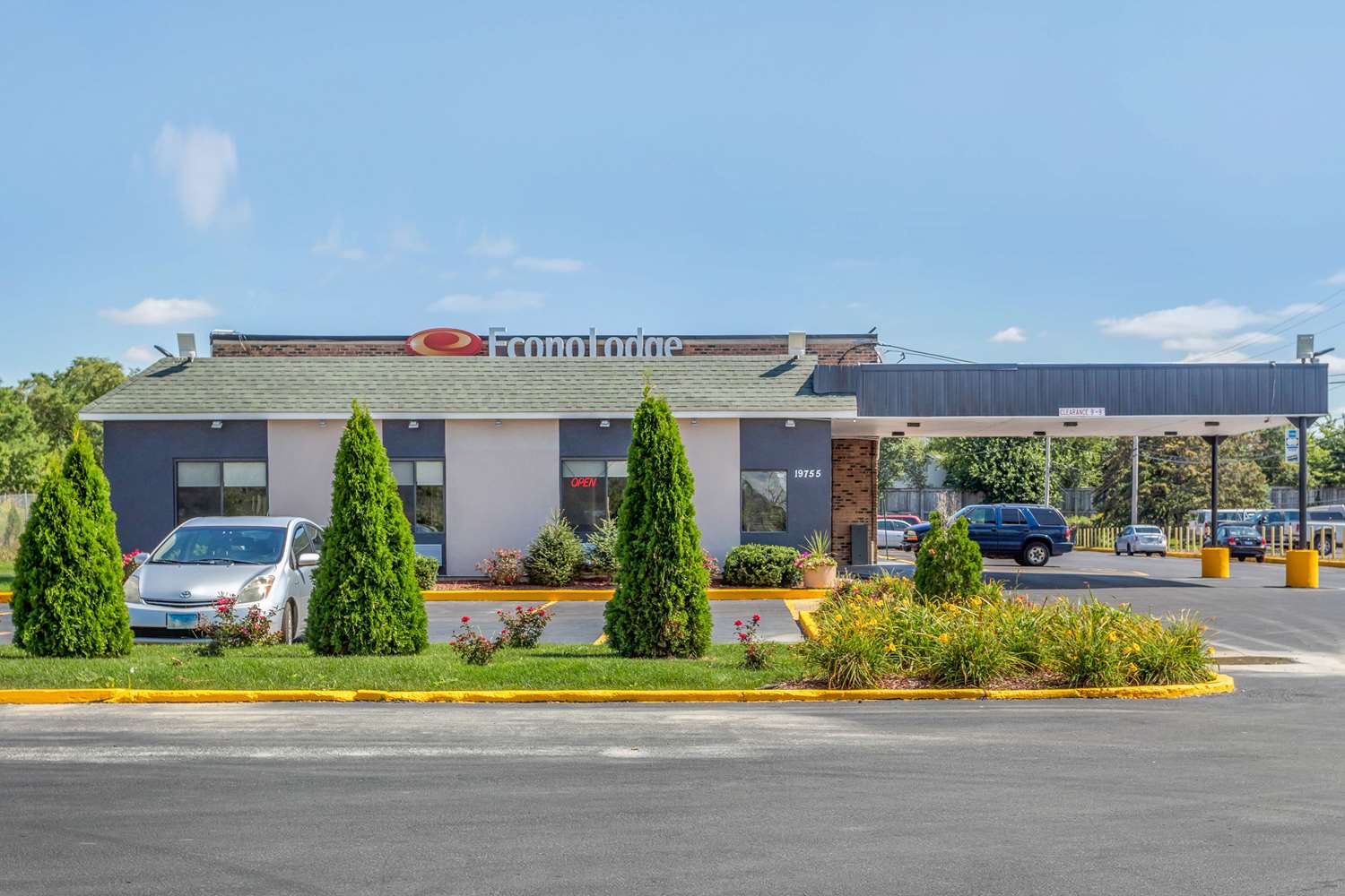 Econo Lodge Shorewood 2/31