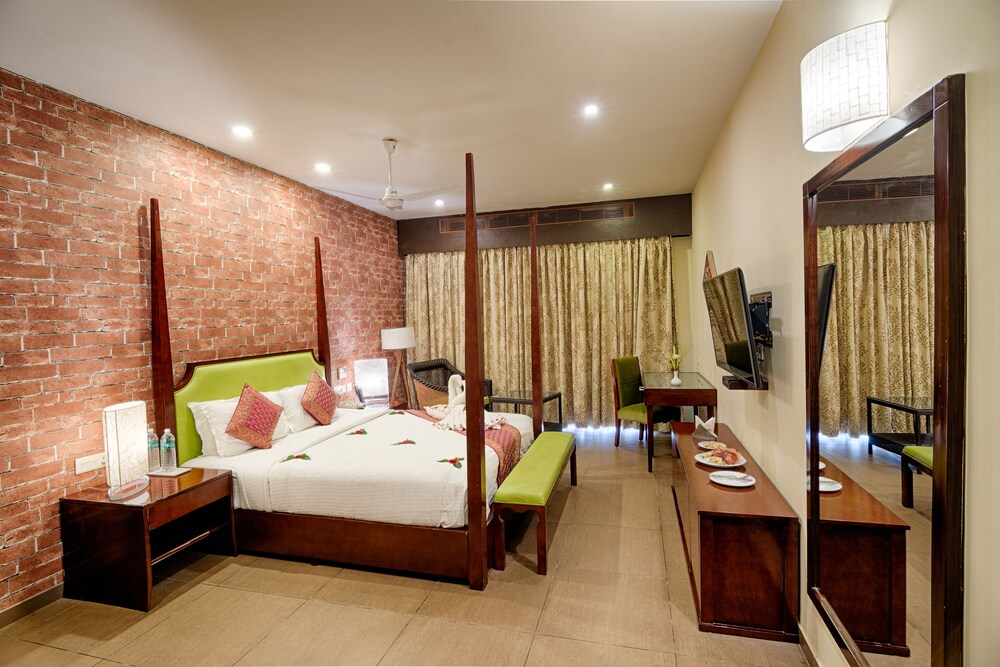 Grand Serenaa Hotel And Resorts 10/31