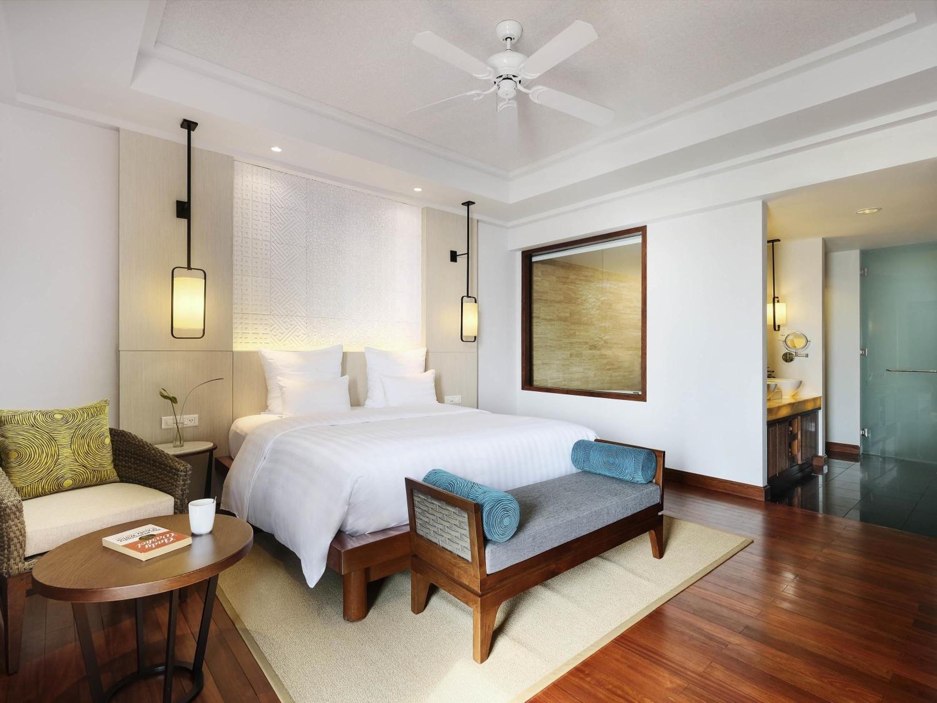 Penthouse Suite, Balcony