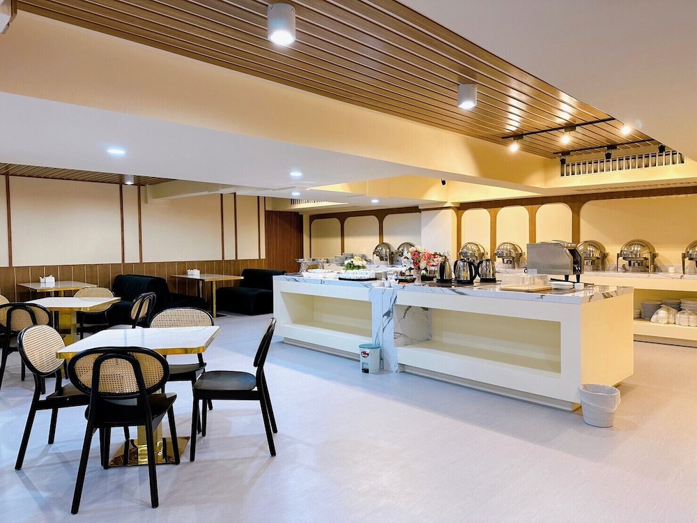 Miloft Sathorn Hotel 21/49