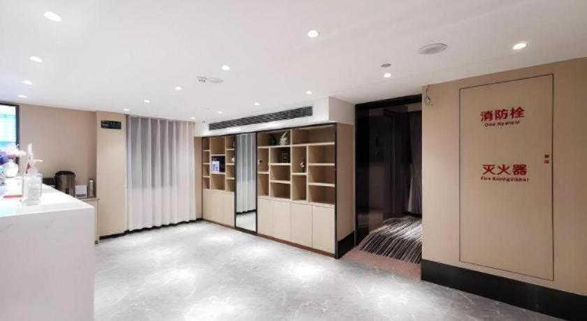 GreenTree Inn Shanghai Yuyuan Garden Xiaonanmen Subway Station Express Hotel 14/50