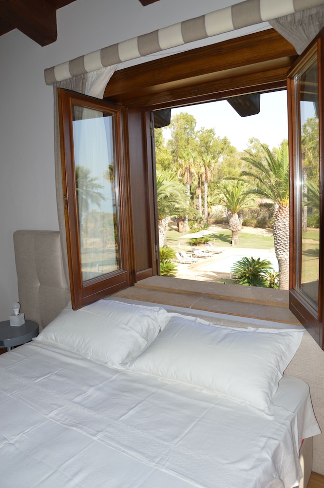 SUITE, 1 QUEEN AND 1 SINGLE BED, OCEAN VIEW