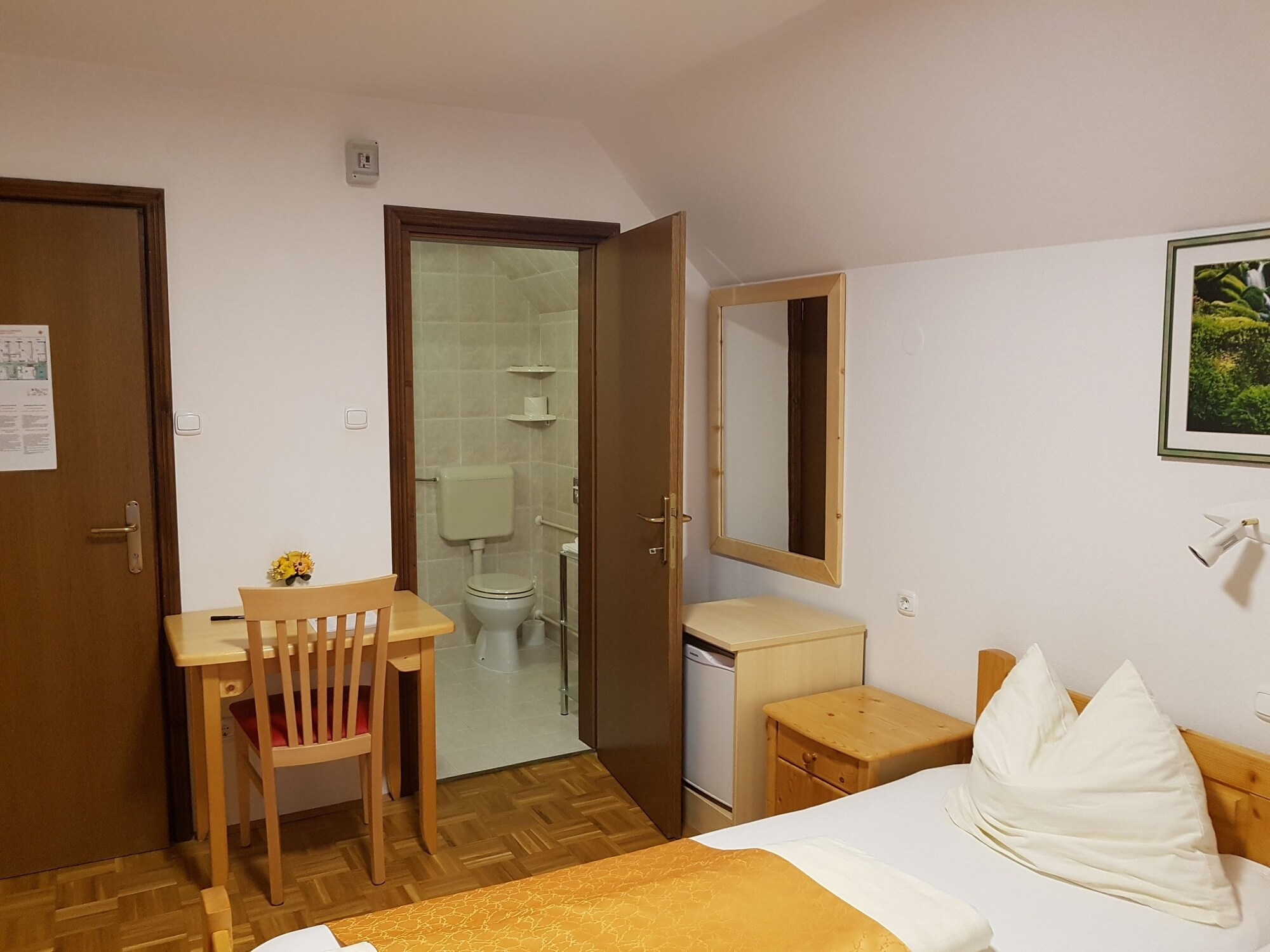 غرفة اقتصادية بسرير كينج، Hotel Gasperin 2/10