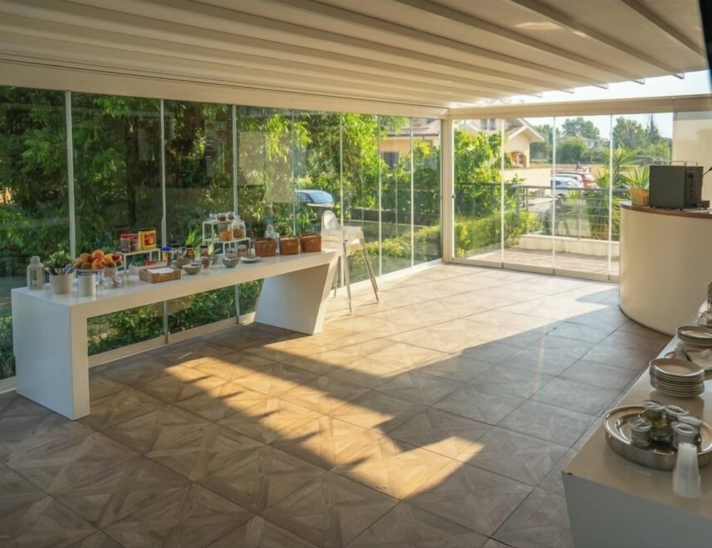 Isa Fiumicino Airport Residence 28/50