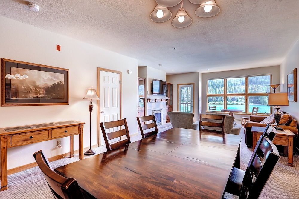 Lakeside Village 26/50