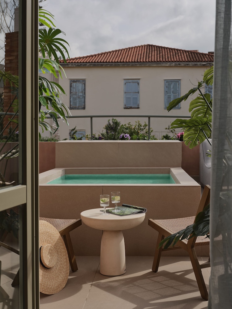 Domus Blanc Boutique Hotel 48/60