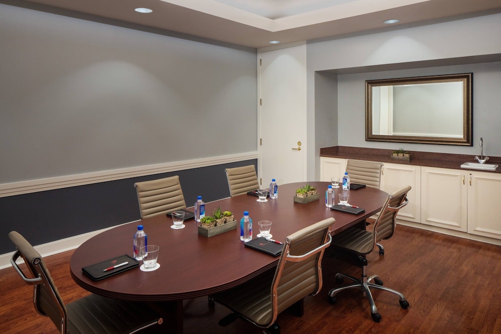 Marriott Macon City Center 40/43