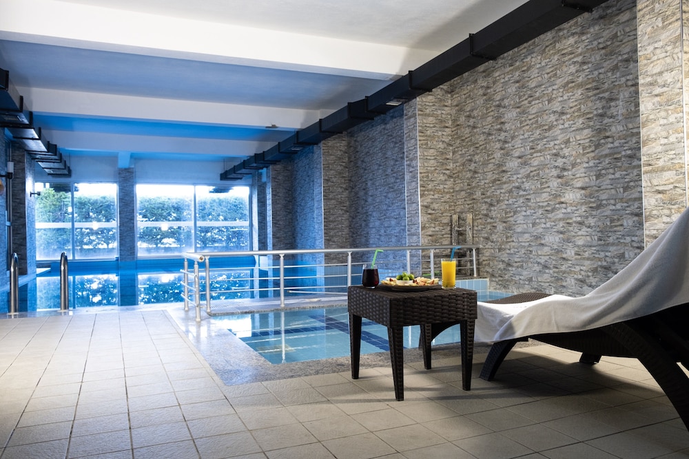 LAVIN OTEL 43/72