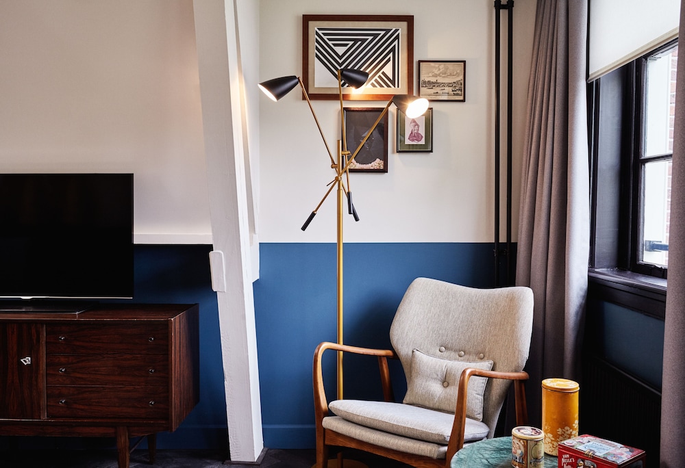 The Hoxton Amsterdam 40/61