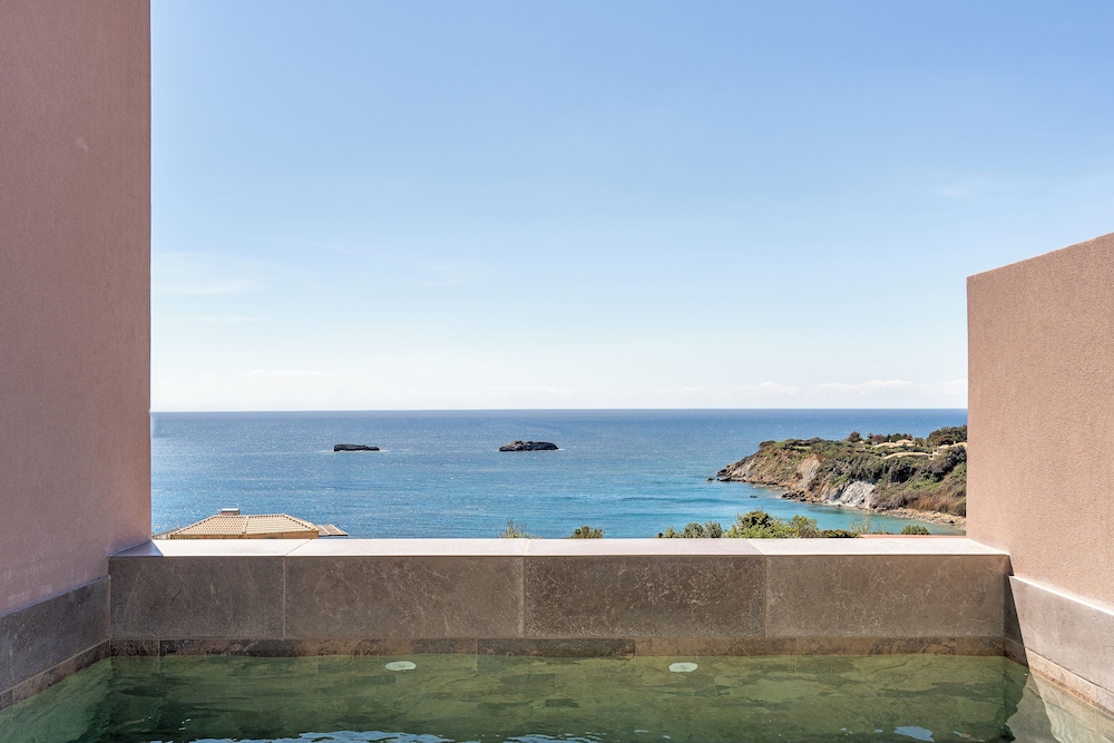Tetra Resort and Spa 56/67