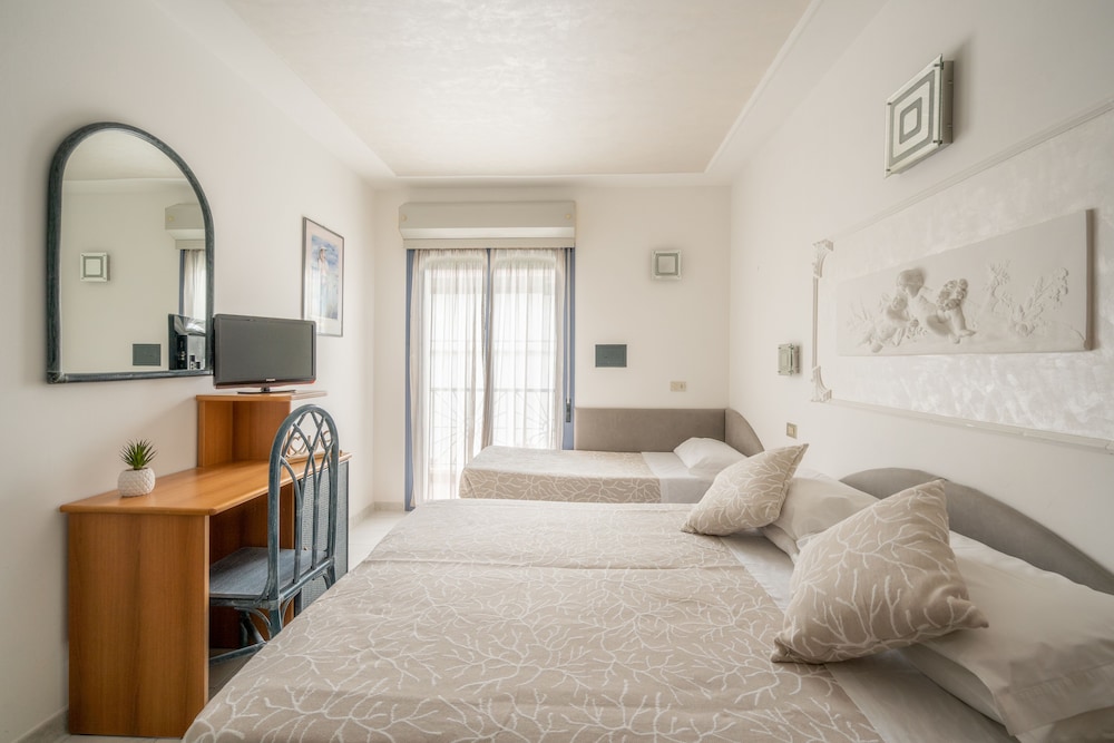 Hotel Royal 11/50