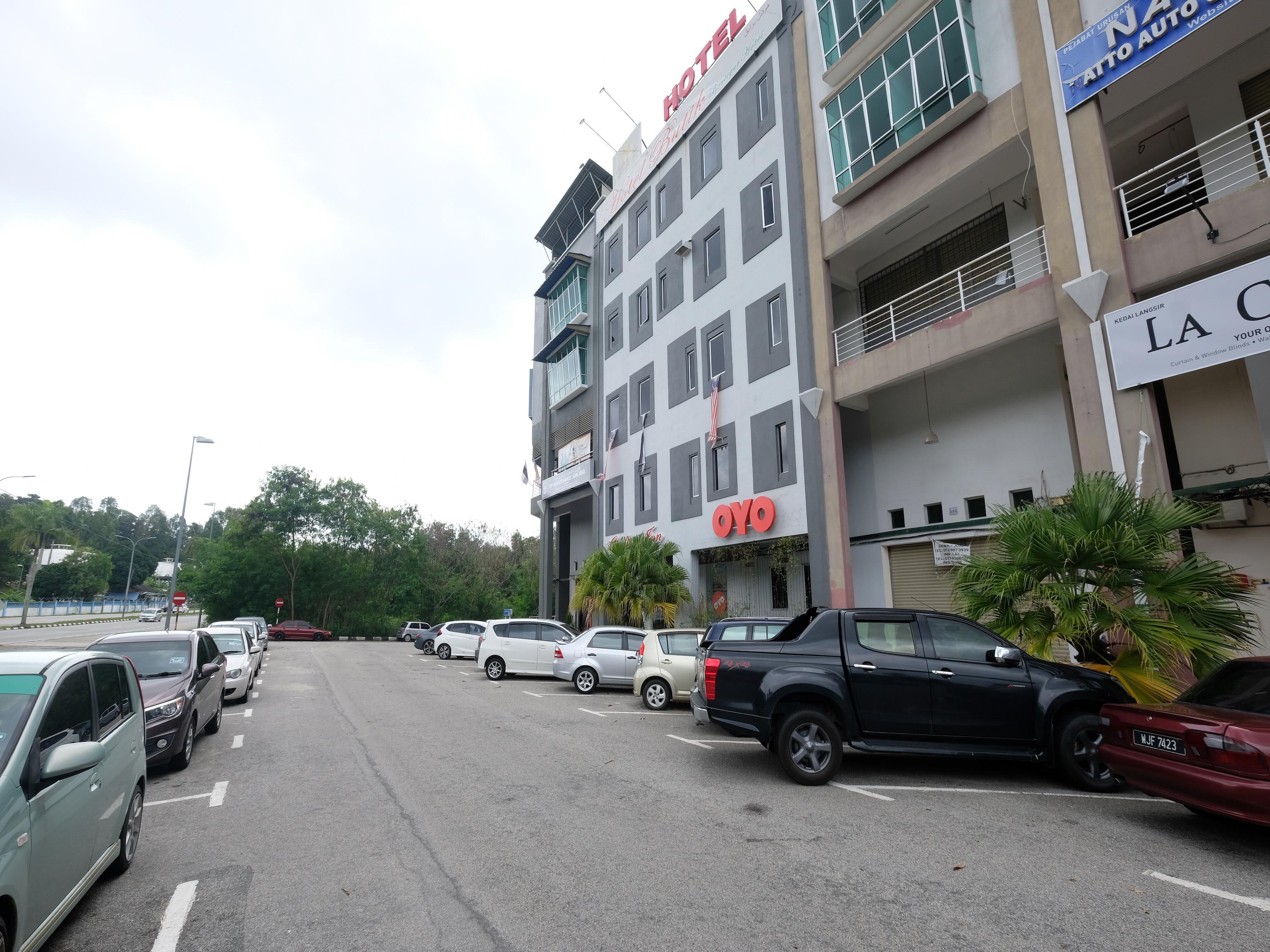 OYO 89492 Carlton Inn Bukit Ubi 30/37