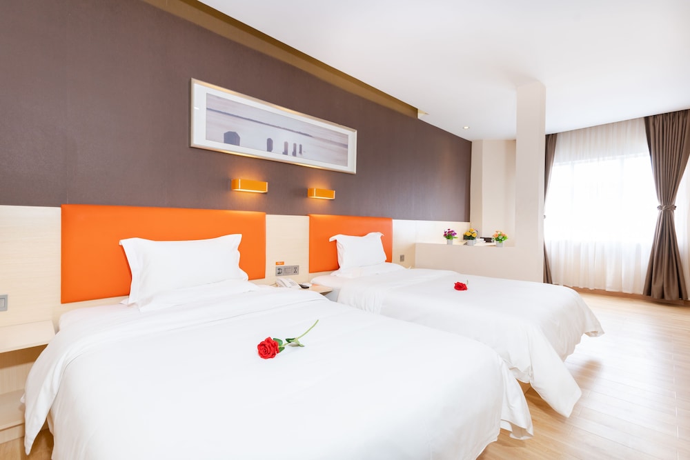 7 Days Premium Hotel 33/56