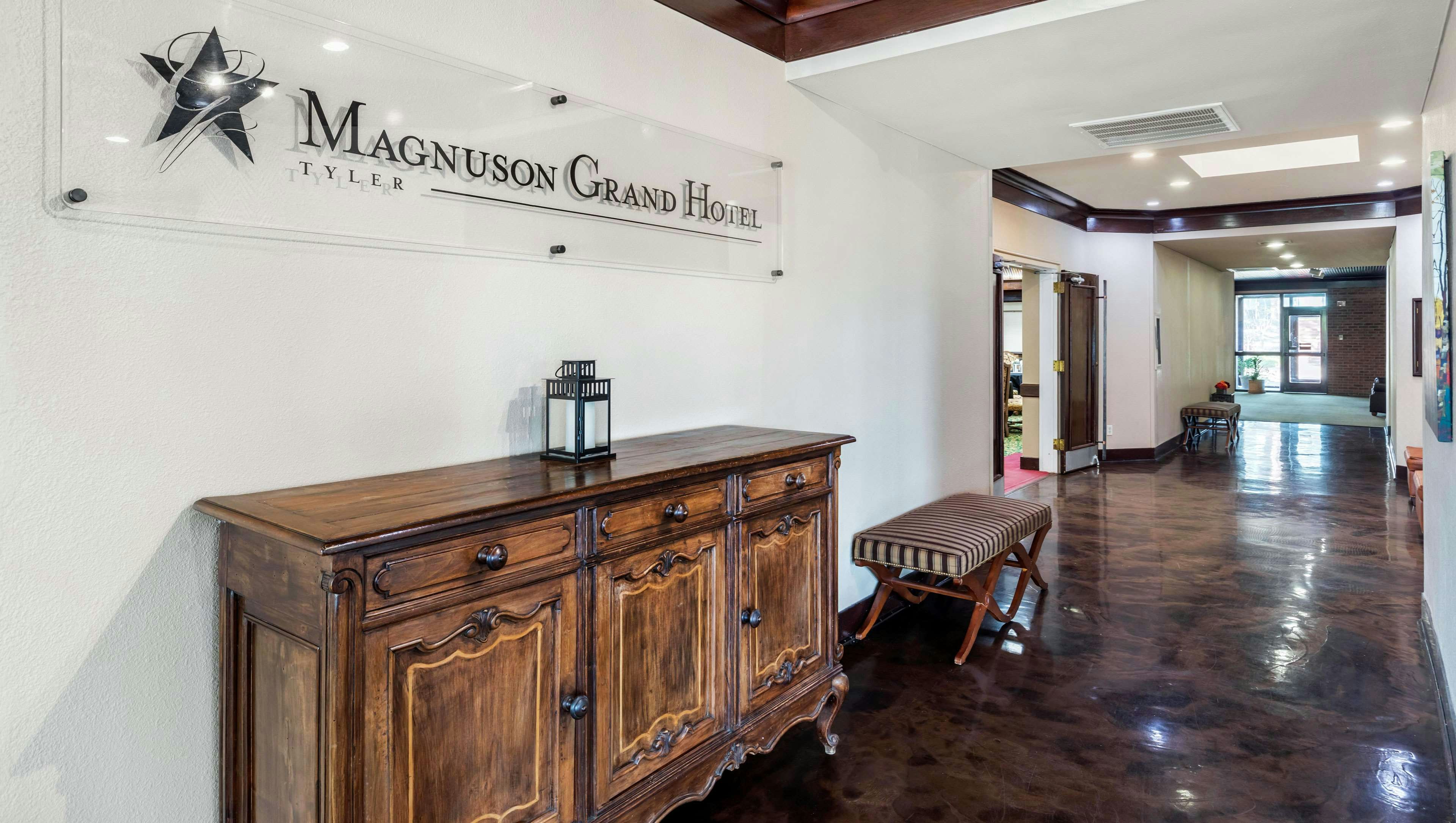 Magnuson Grand Hotel and Conference Center Tyler 4/59