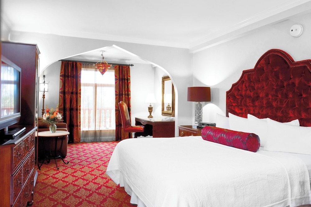 PREMIUM, KING BED