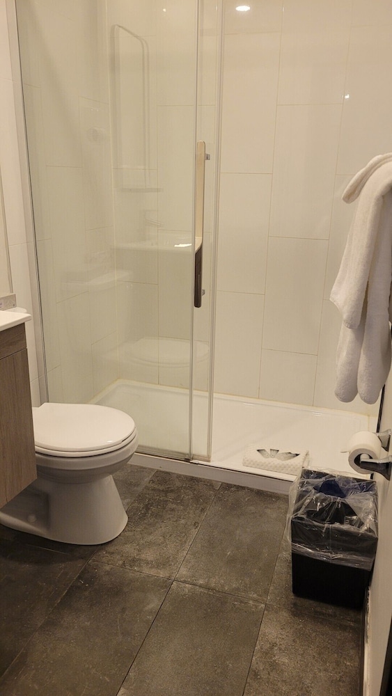Motel Newstar Laval 36/38