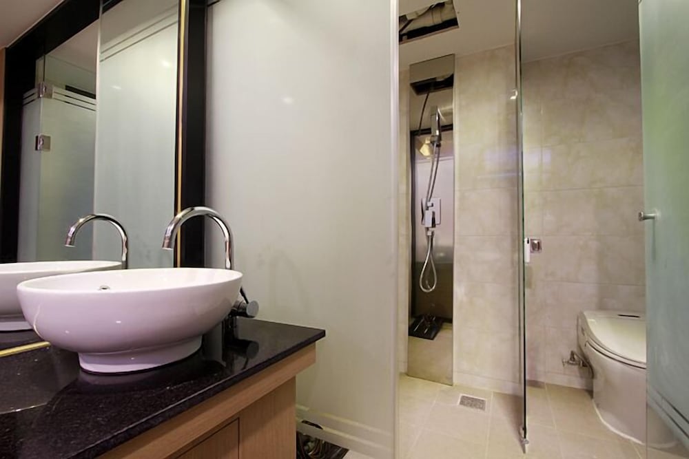 Orsay Hotel 35/38